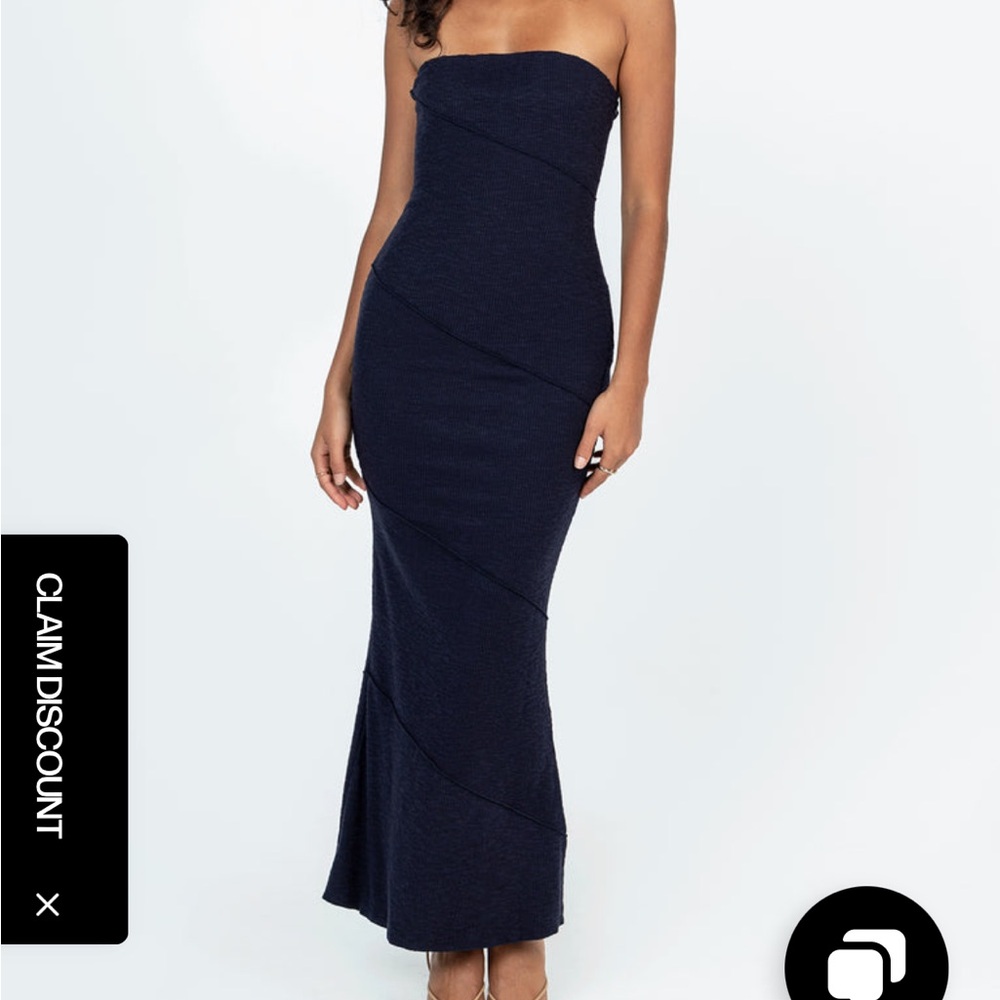 Elegant Navy Strapless Dress